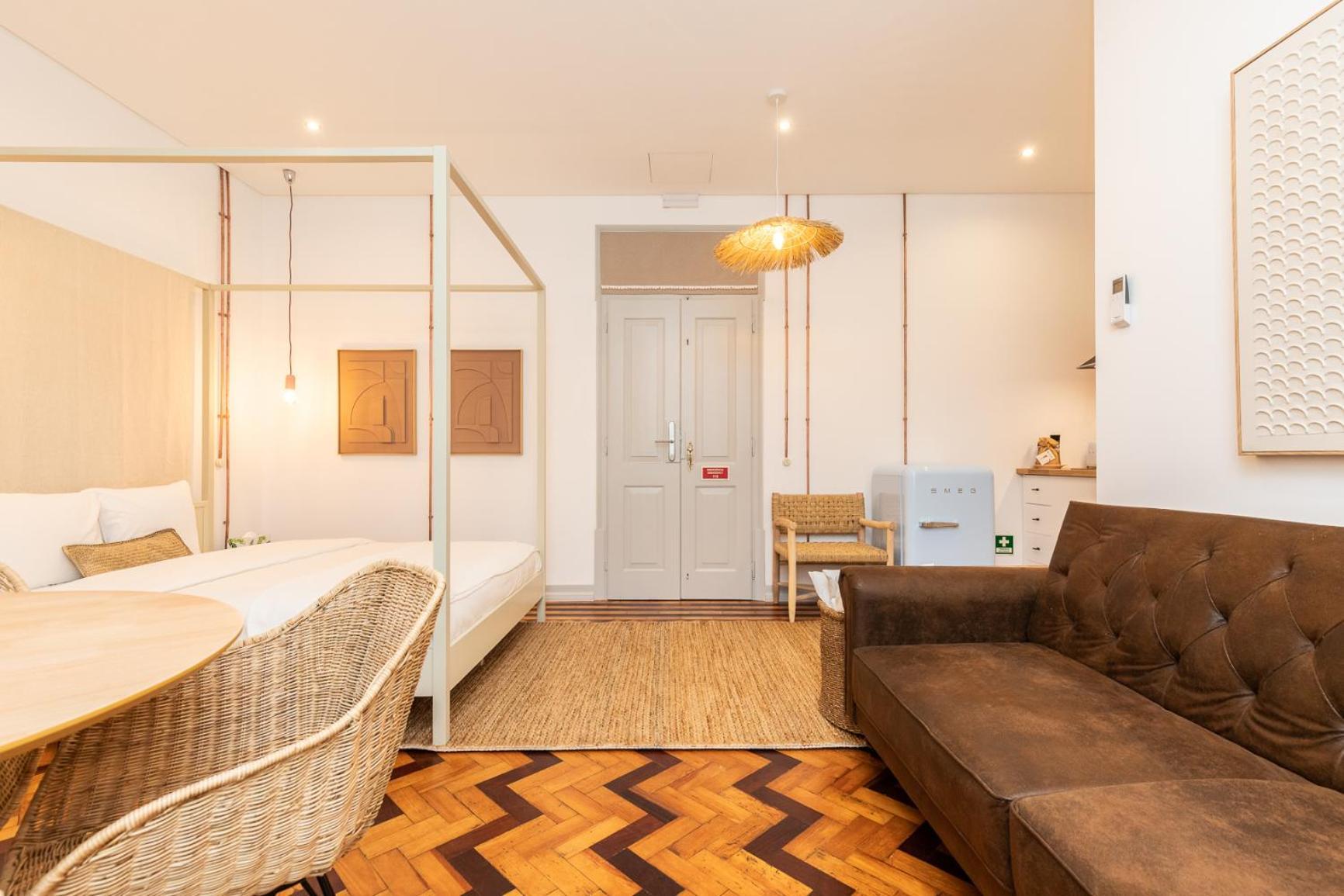 Amalia Boutique Suites & Studios - By @ Rita'S Place District de District de Faro Extérieur photo